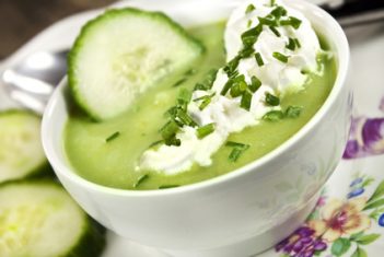 Kalte  Gurken - Yoghurt Suppe